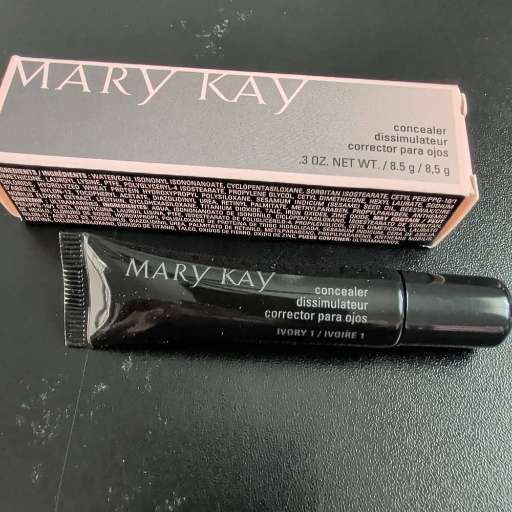 Mary Kay Concealer Ivory 1 Ivoire 1 Eye Corrector .3 oz 8.5g New in Box 023467
